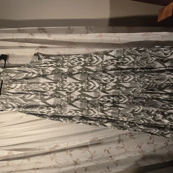 Talbots Green Patterned Women's Dress - Picture 2 of 2